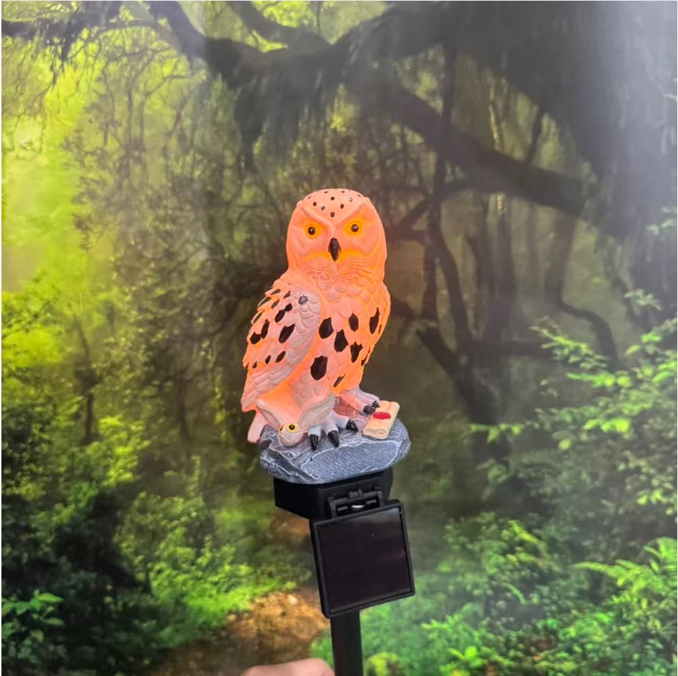 Spaceship gorilla resin solar panel funny outdoor courtyard garden light